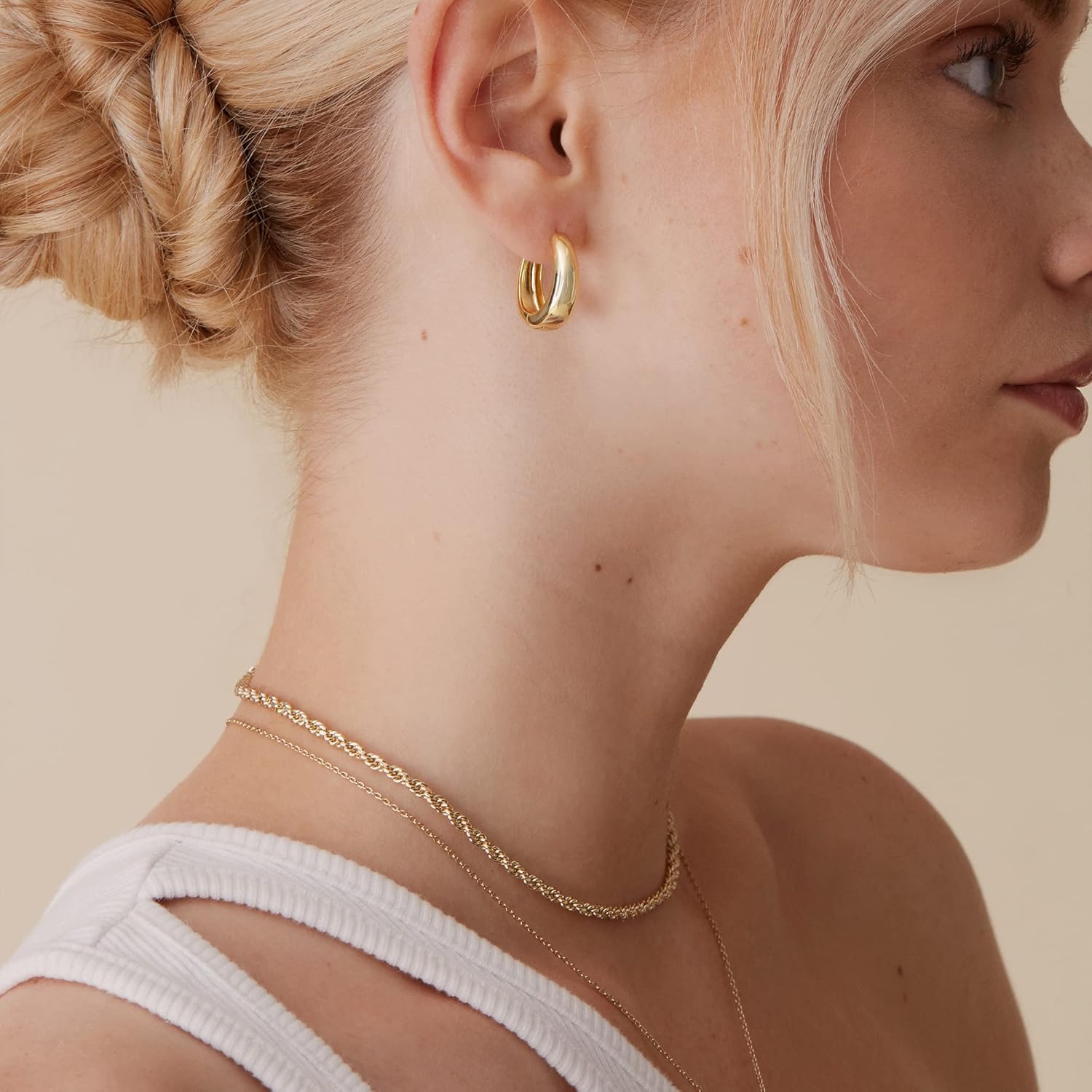 Elegant Gold Hoop Earrings
